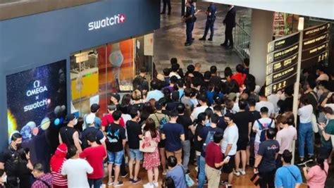 omega x swatch singapore|omega x swatch queue.